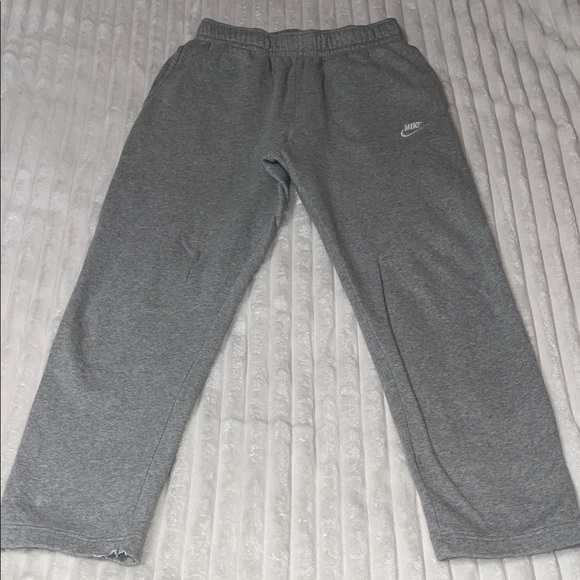 Nike Sportswear Pant | Size Medium Men - Picture 1 of 10